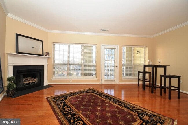 Building Photo - 4550 Strutfield Ln