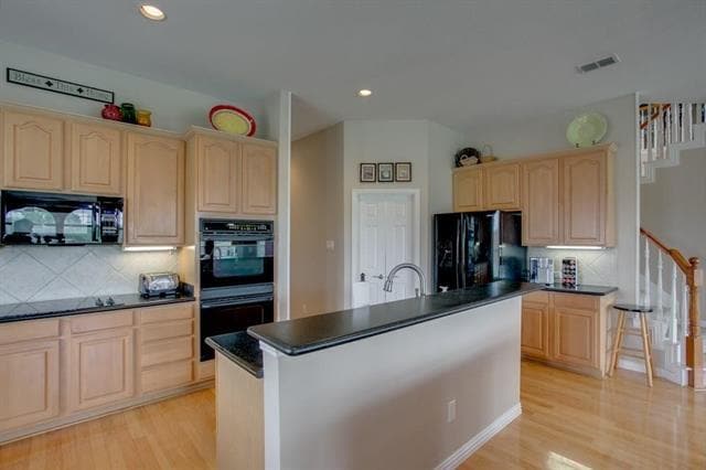 Building Photo - 2400 Geiberger Dr