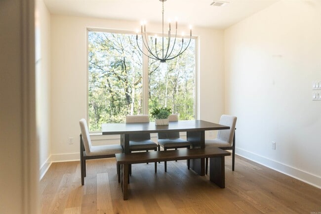 Building Photo - 141 Ridgeview Trl
