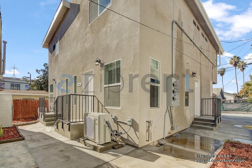 Building Photo - Unit 1/2