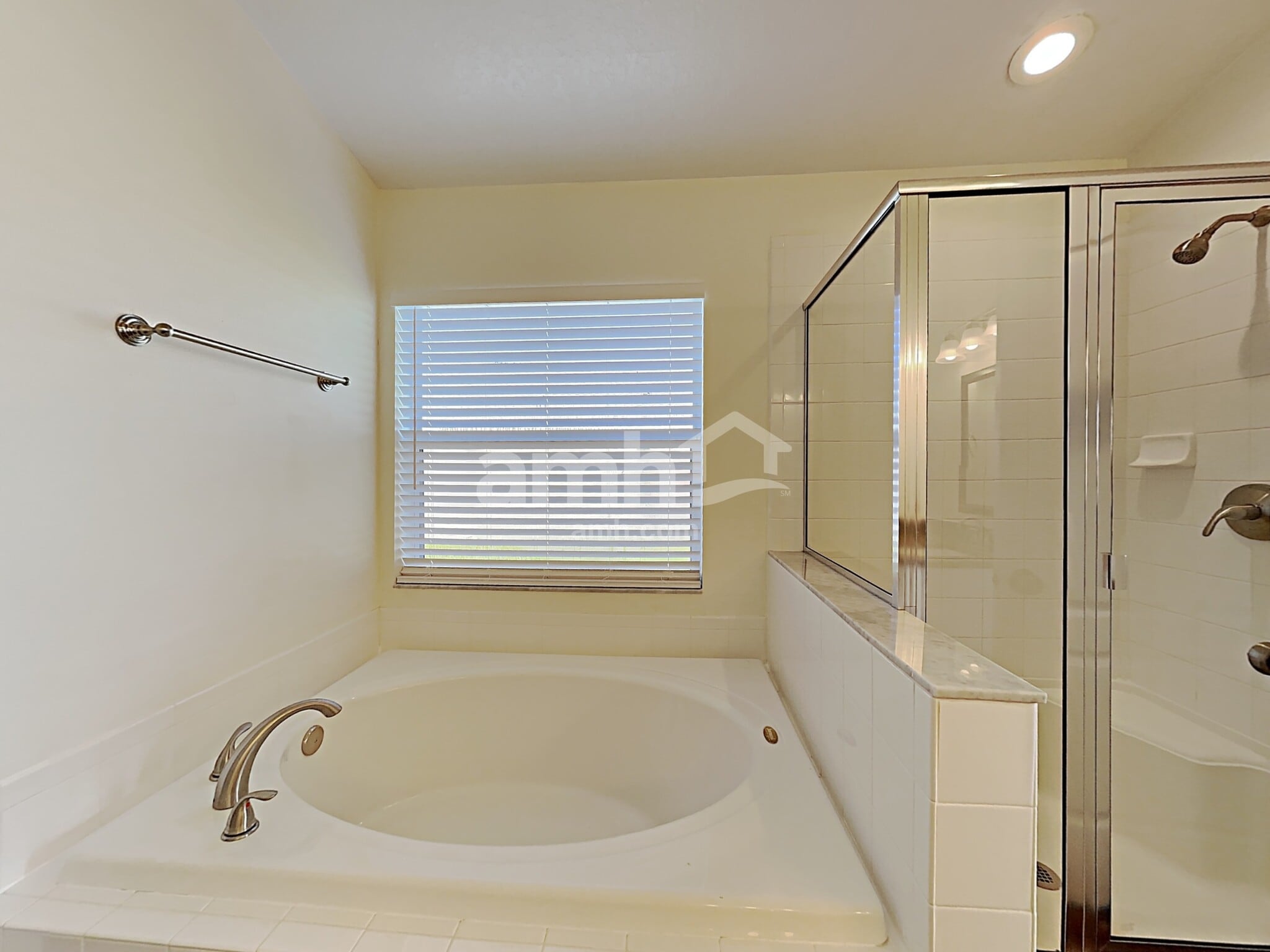 Building Photo - 11642 Tropical Isle Ln