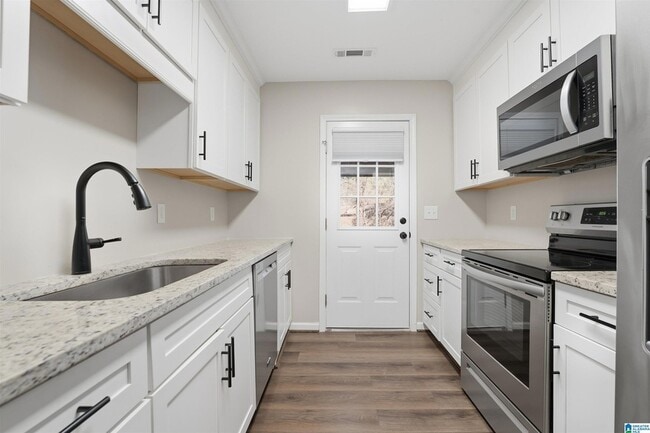 Building Photo - 2087 Montreat Cir