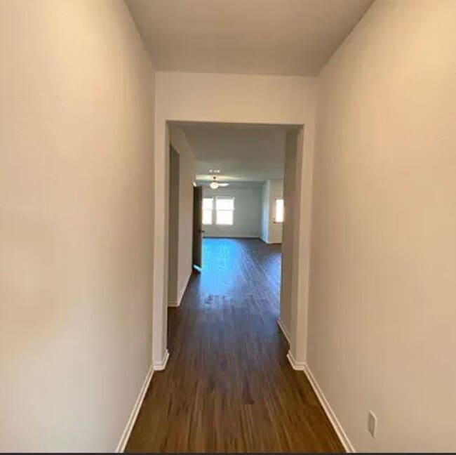 Building Photo - 212 Montego St