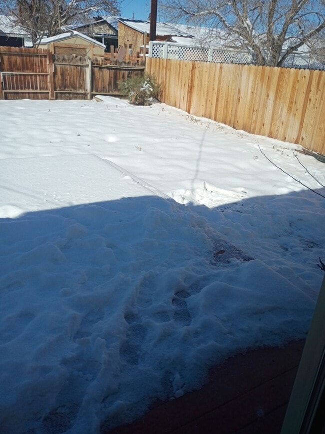 Building Photo - 3225 Lucerne Way