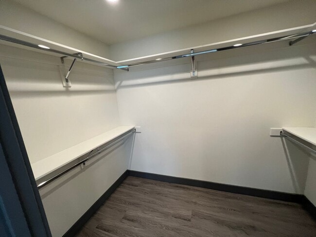 Building Photo - NEW SMART*4BD*4BA*TOWNHOME/ROOF DECK*CENTRAL AIR/HEAT*STAINLESS STEEL APPLIANCES*WASHER/DRYER IN ...