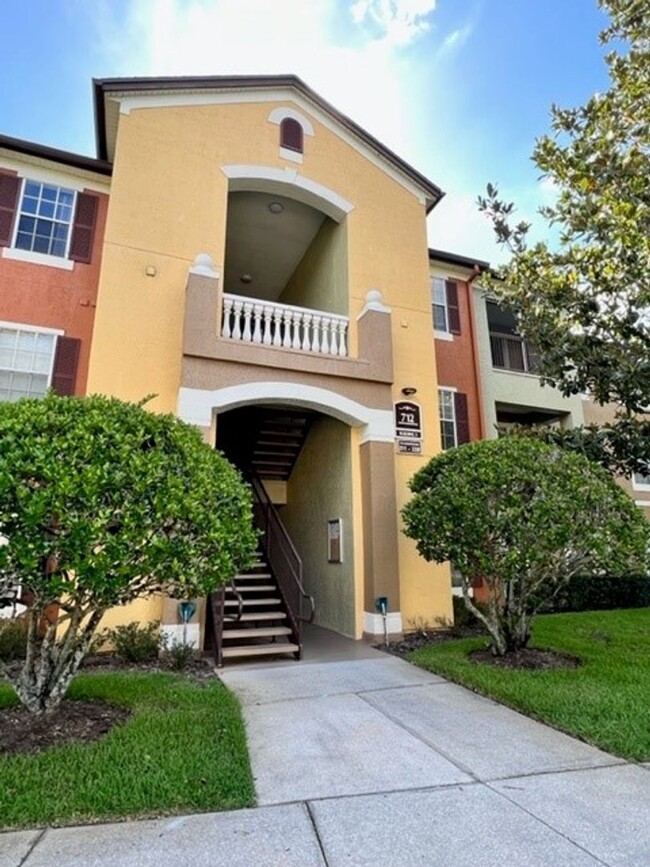 Primary Photo - 2/2, 3rd floor condo in Waterford Lakes!