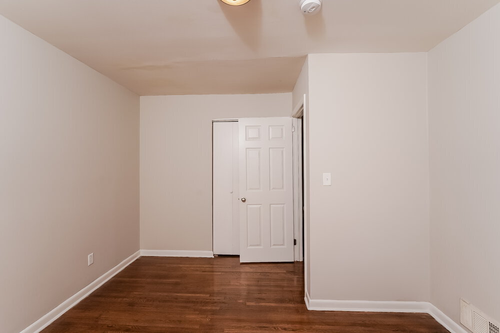 Building Photo - 432 16th Ave NW