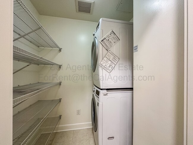 Building Photo - 585 9th St