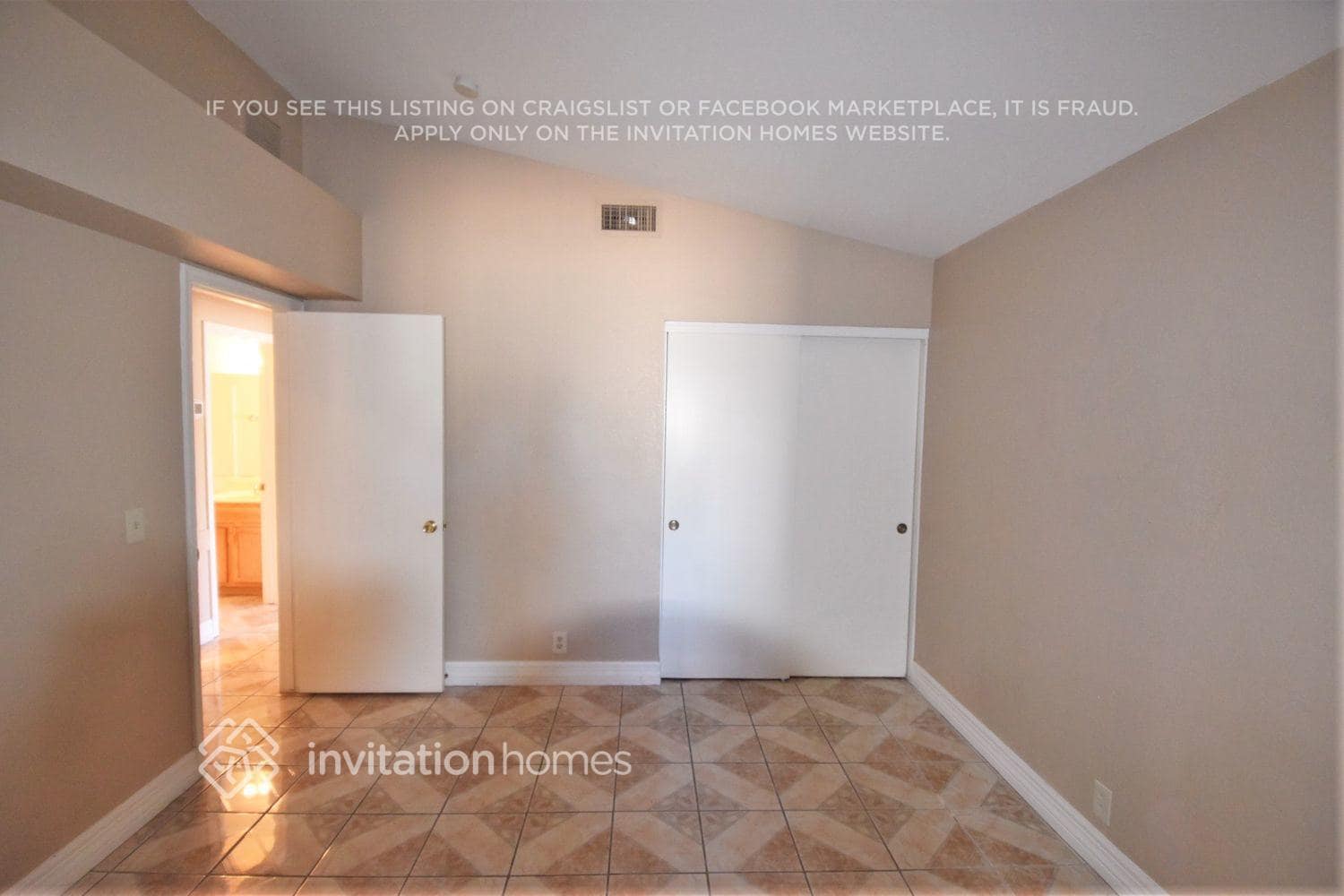 Building Photo - 4037 N 88th Ln