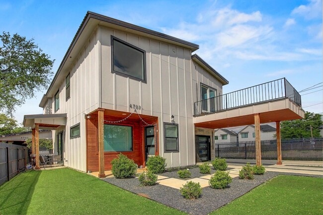 Building Photo - 4703 Louis Ave