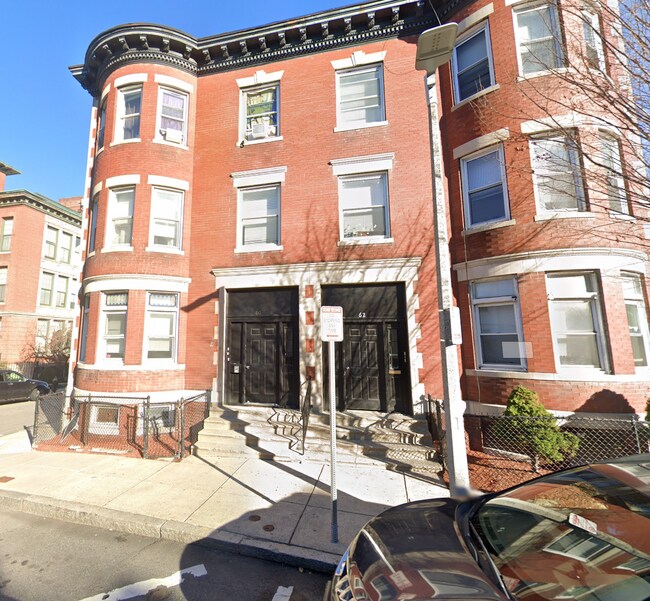 Building Photo - 62 Fayston St