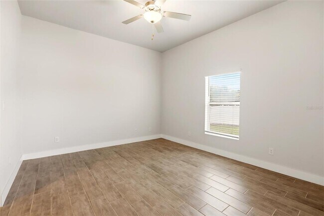 Building Photo - 870 Columbia St