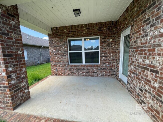 Building Photo - 31689 Kestrel Loop