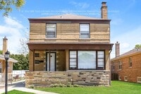 Building Photo - 9147 S Richmond Ave