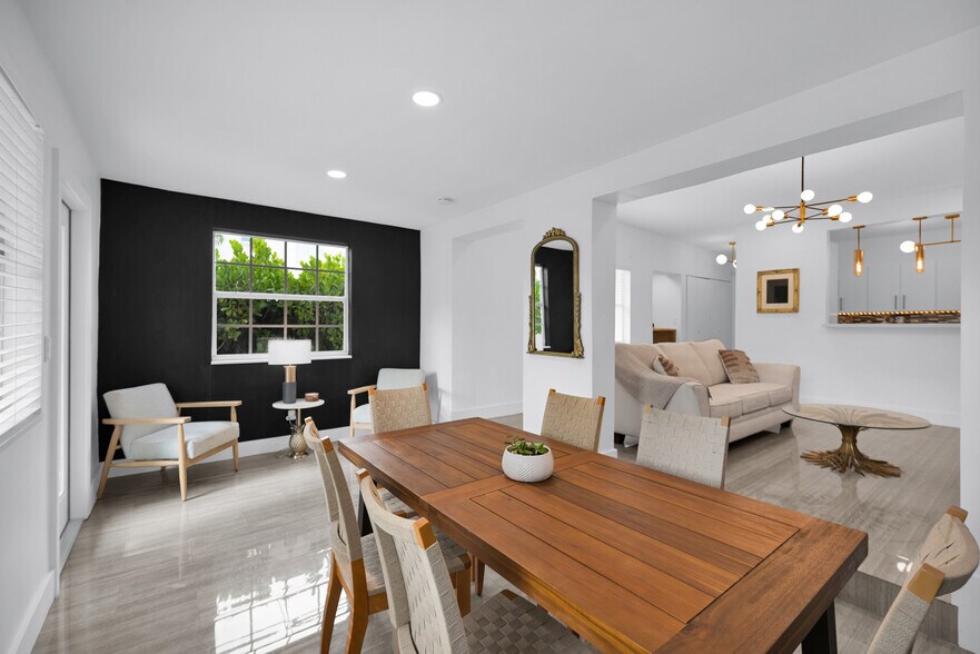 Building Photo - 1800 SW 5th Ave