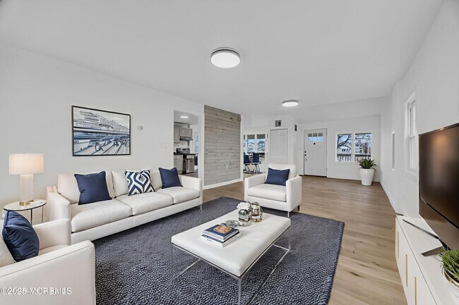 Building Photo - 234 Beach Ave