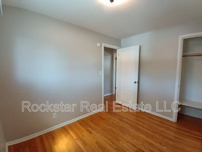 Building Photo - 6011 N Forest Blvd