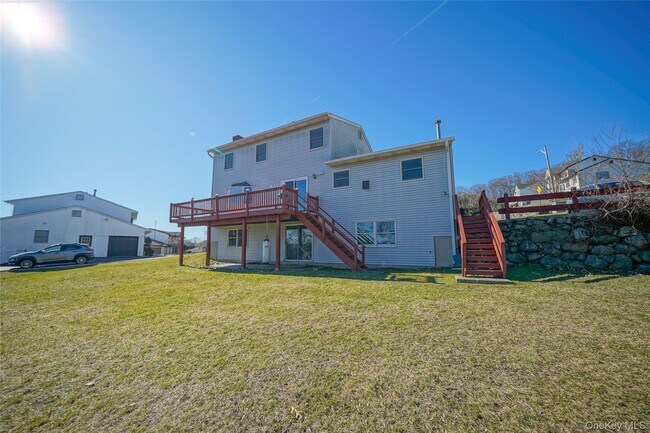 Building Photo - 62 Walter Dr