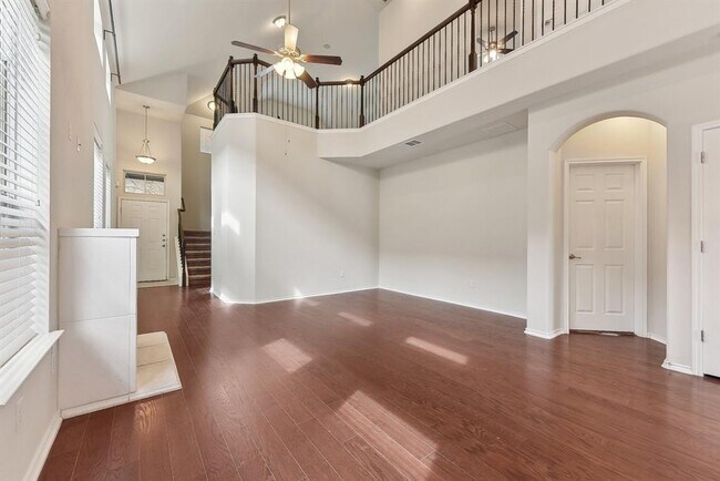 Building Photo - 9912 Milla Cir