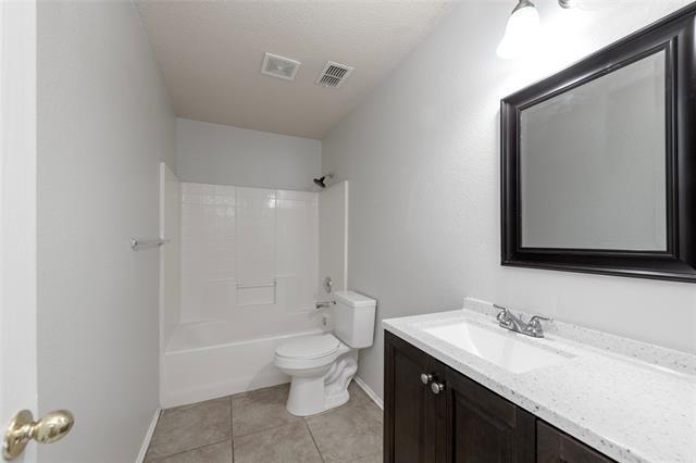 Building Photo - 3111 Westview Dr