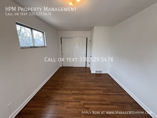 Building Photo - 15 W York St