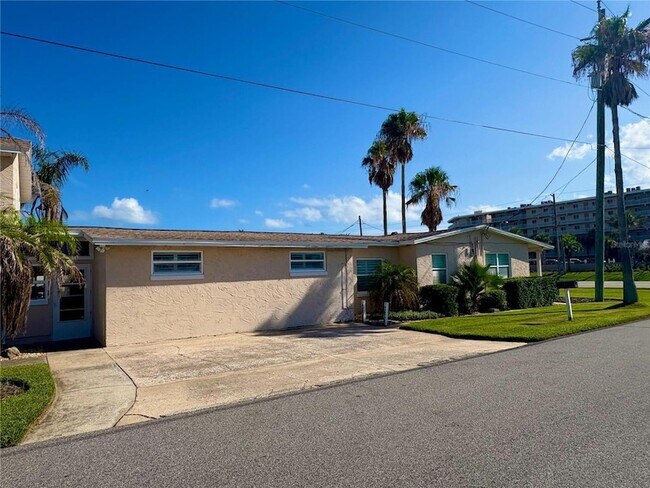 Building Photo - 2410 S Atlantic Ave