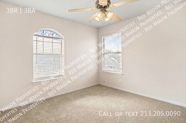 Building Photo - 2622 Crown Hollow