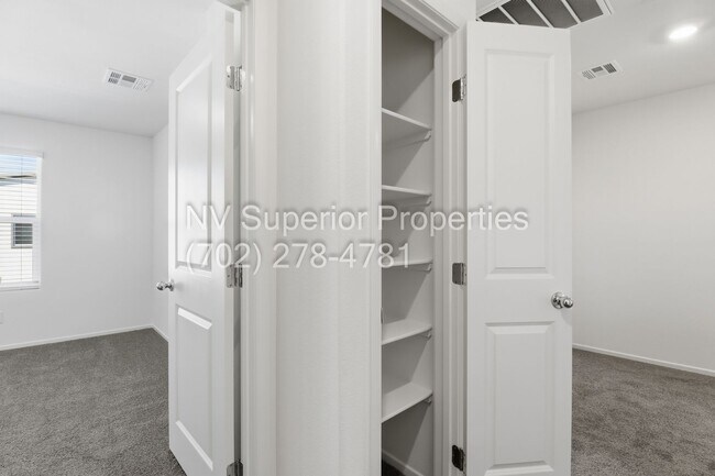 Building Photo - Aliante!! Never lived in!!! Gated!! Community Pool!!! Playground!! 2 Car Garage!! Tankless Hot wa...