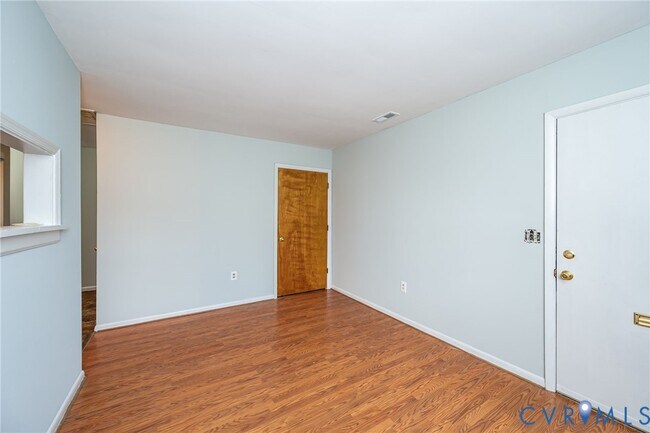 Building Photo - 609 Carter St