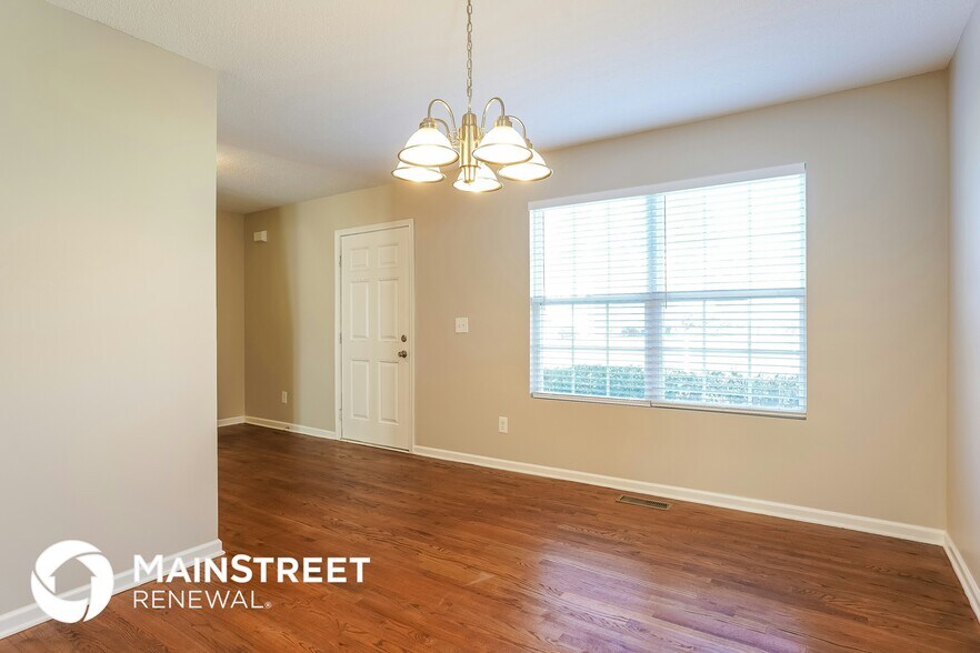 Building Photo - 453 Mayview Dr