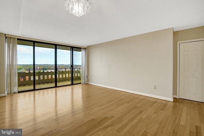 Building Photo - 6301 Stevenson Ave