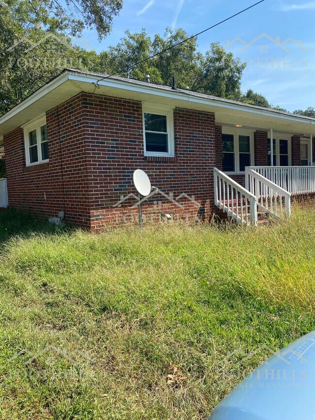 Building Photo - 3315 Berry Ln