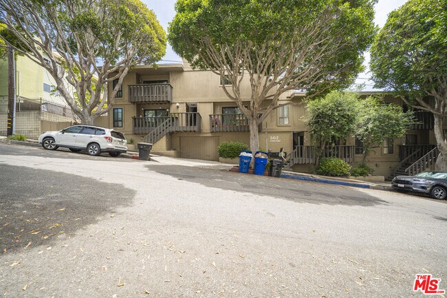 Building Photo - 302 Ashland Ave