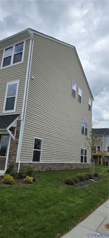 Building Photo - 567 Sybil St