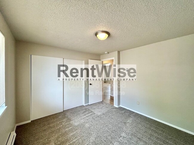 Building Photo - 776 W Pennsylvania St