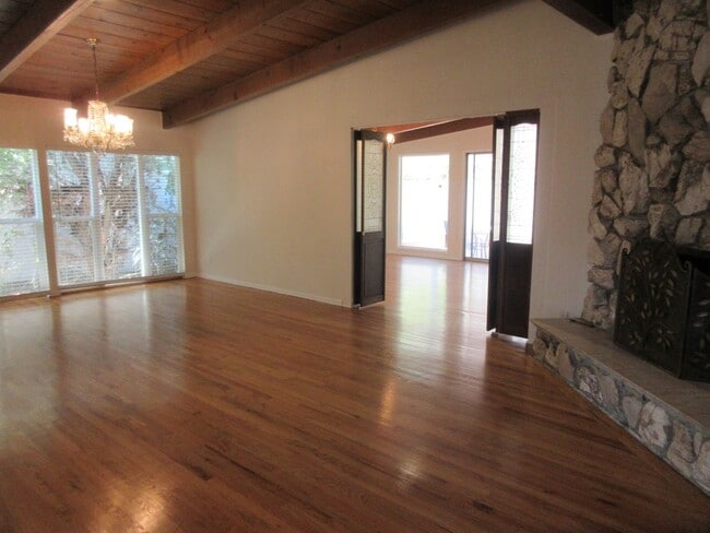 Building Photo - 13235 Cumpston St