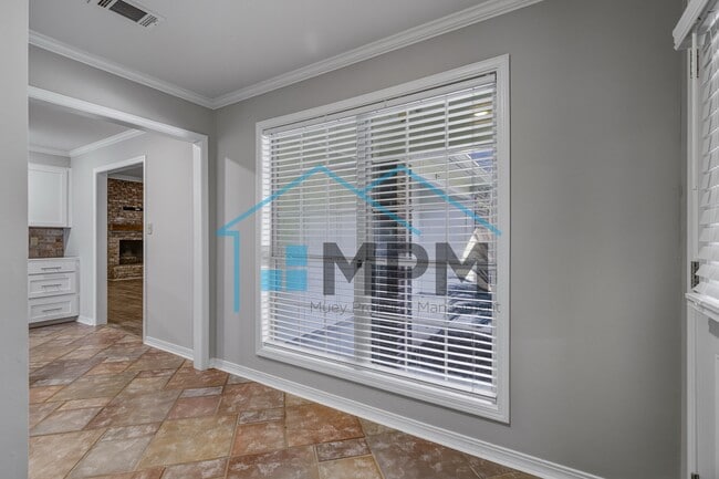 Building Photo - 212 LA-144