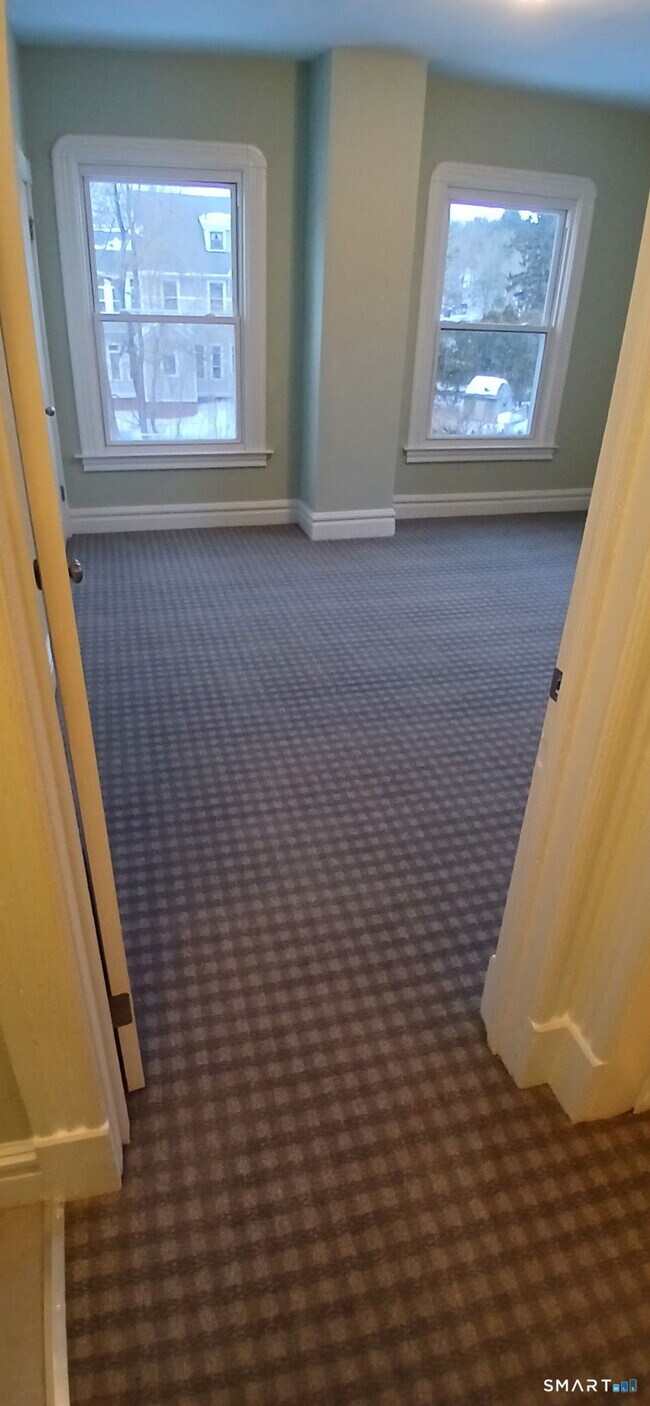 Building Photo - 23 Williams St