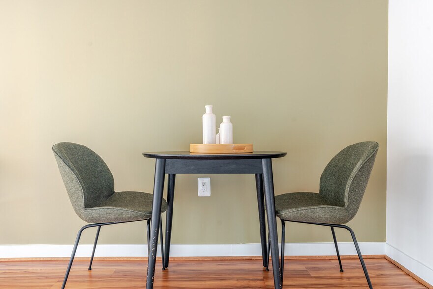 Building Photo - 2500 Clarendon Blvd