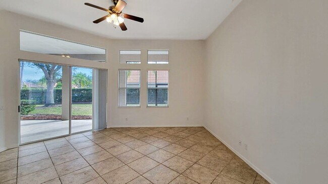 Building Photo - Annual Rental: Elegant 3-Bedroom, 2.5-Bath Home in the Gated Lakewood Ranch Country Club