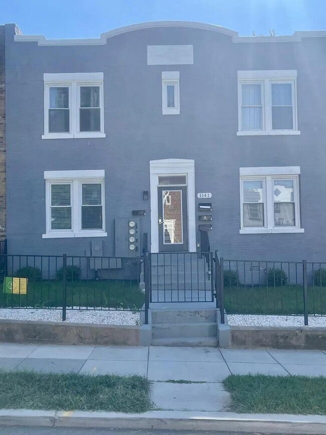 Building Photo - 1141 Owen Pl NE