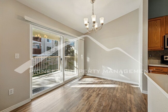 Building Photo - Updated Condo with Central AC and Gas Fireplace