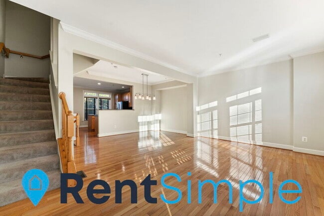 Building Photo - 3631 Madison Ln