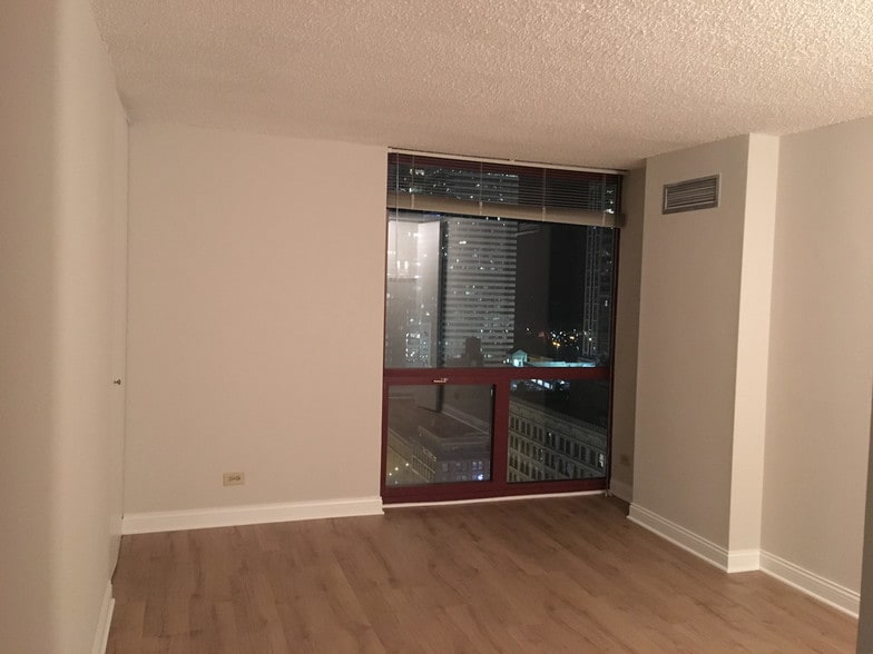 2nd Bedroom View 1 - 200 N Dearborn St