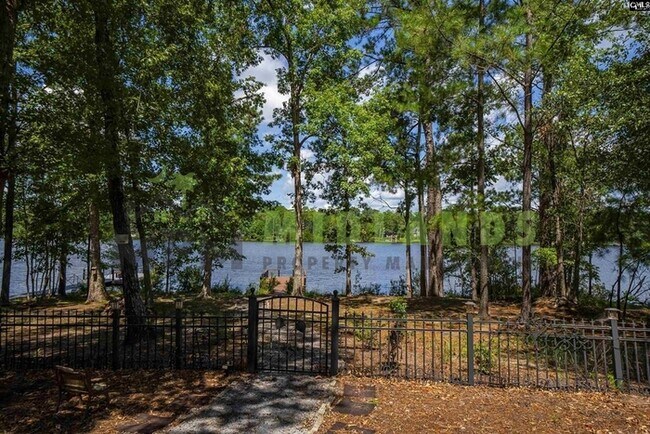 Building Photo - 203 Mariners Cove Dr