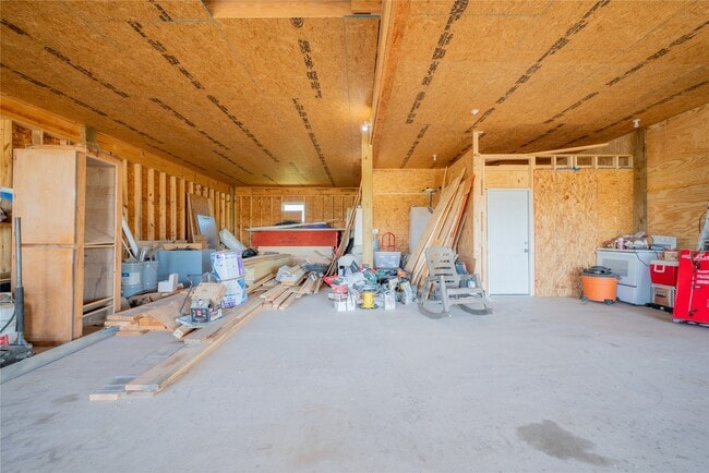 Building Photo - 1015 FM 960 Rd