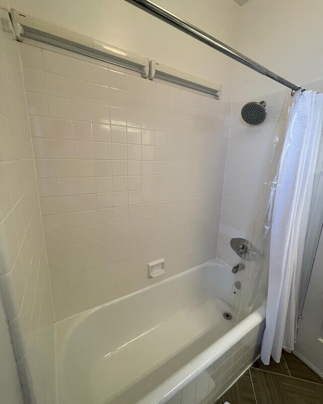 Shower over tub - 2170 Vallejo St