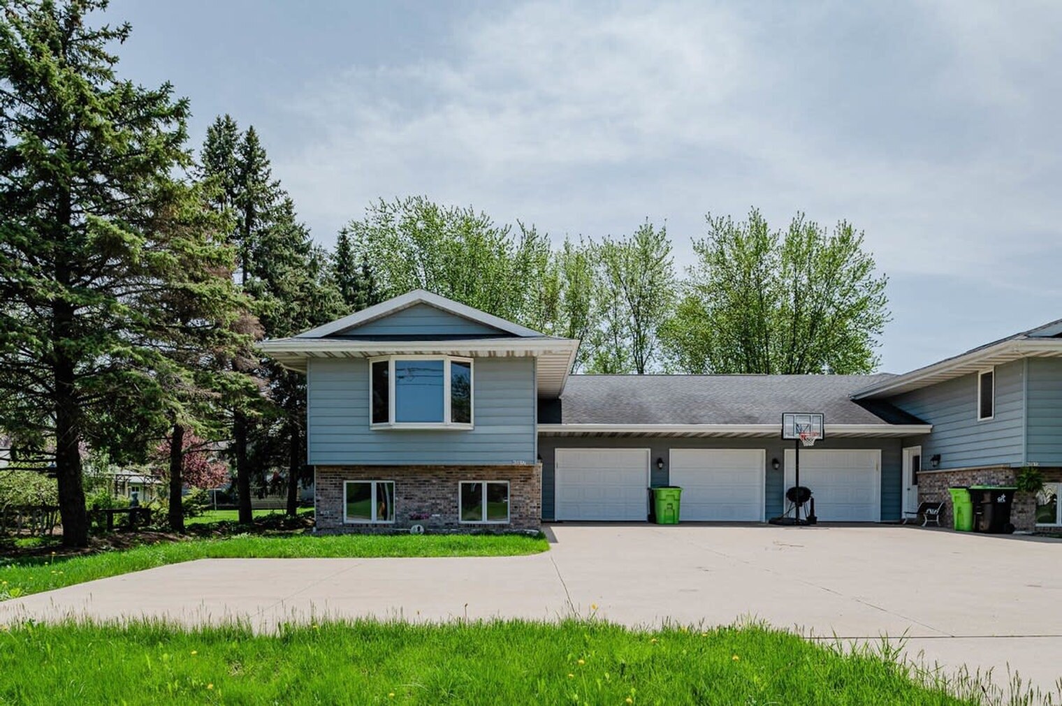 Building Photo - W5917 County Hwy KK