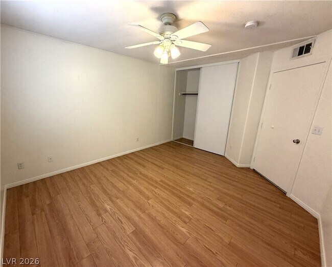Building Photo - 4555 E Sahara Ave