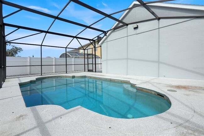 Building Photo - 1420 Sun Meadow Dr